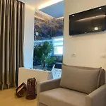 Kuburi Hotel Ksamil