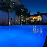 Hotel Kuburi 4*