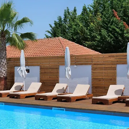 Kuburi Hotell Ksamil