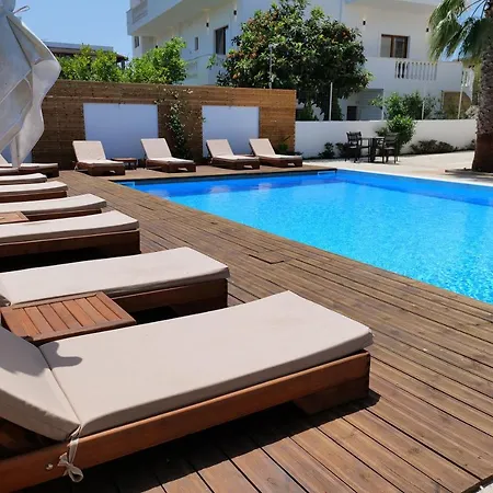 Kuburi 4* كساميل