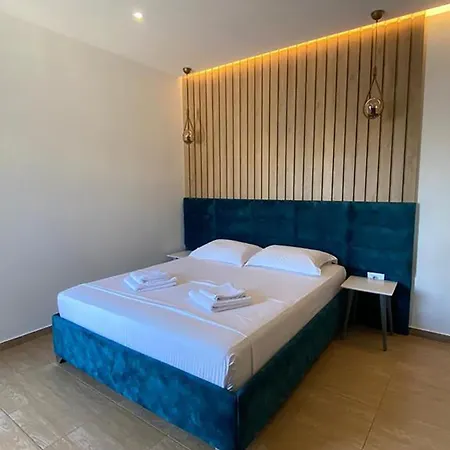 Kuburi Hotel Ksamil
