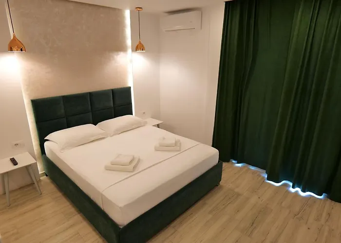 Kuburi Hotel