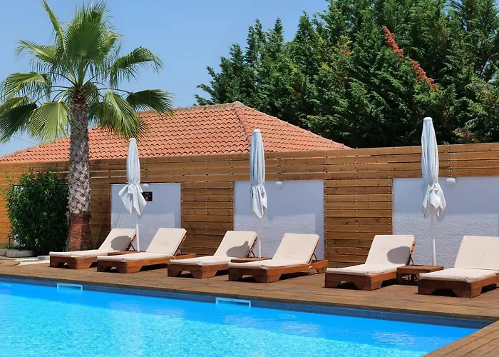 Kuburi Hotel Ksamil
