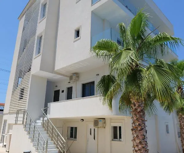 Kuburi Hotel 4*
