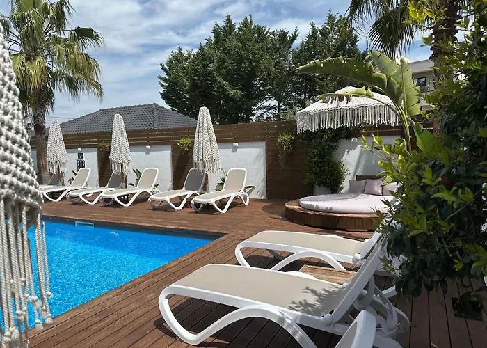 Hotel Kuburi 4*