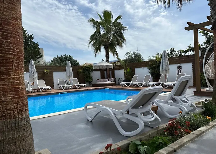 Hotel Kuburi 4*